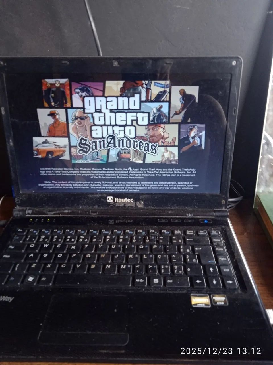 Notebook Itautec  - Foto 3