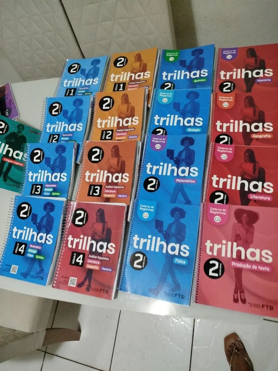 Livros ftd ensino médio trilhas 2 ano Didáticos Trilhas - Diversos Volumes - Foto 5