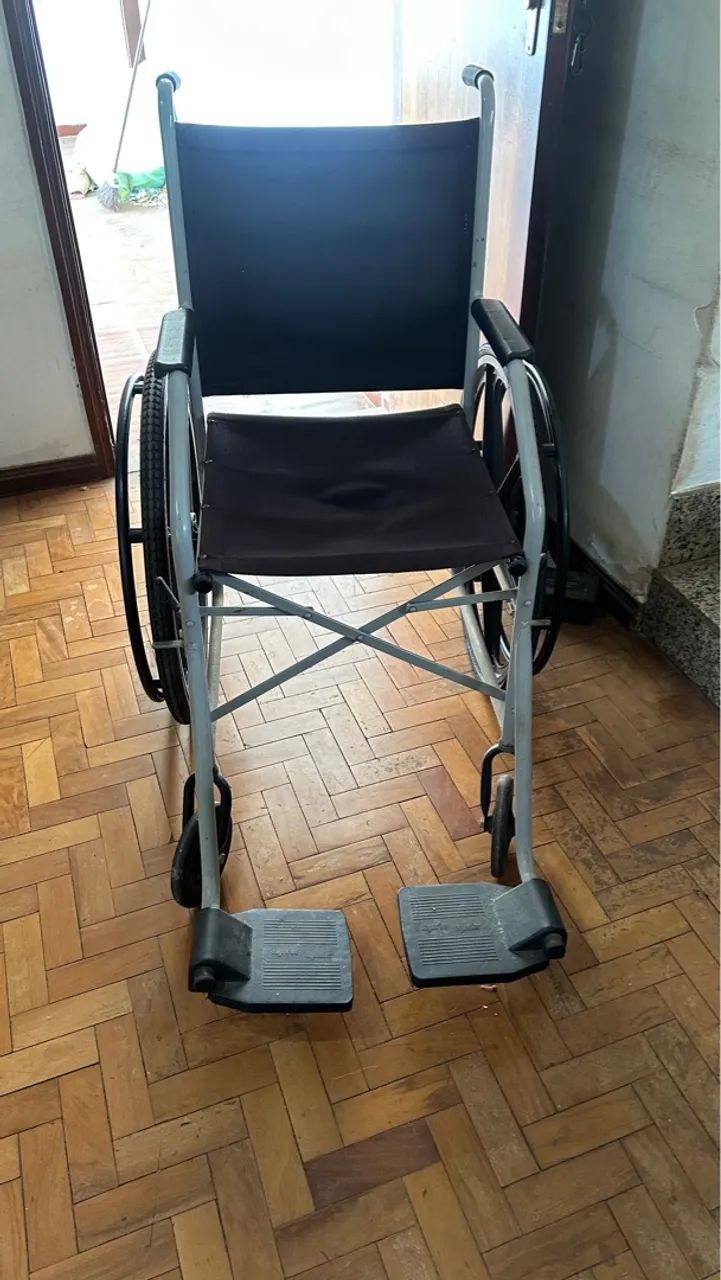 Cadeira de Rodas - Conforto e Mobilidade - Foto 3