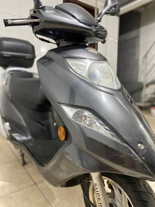 Suzuki Burgman 125i - 2015  - Foto 3