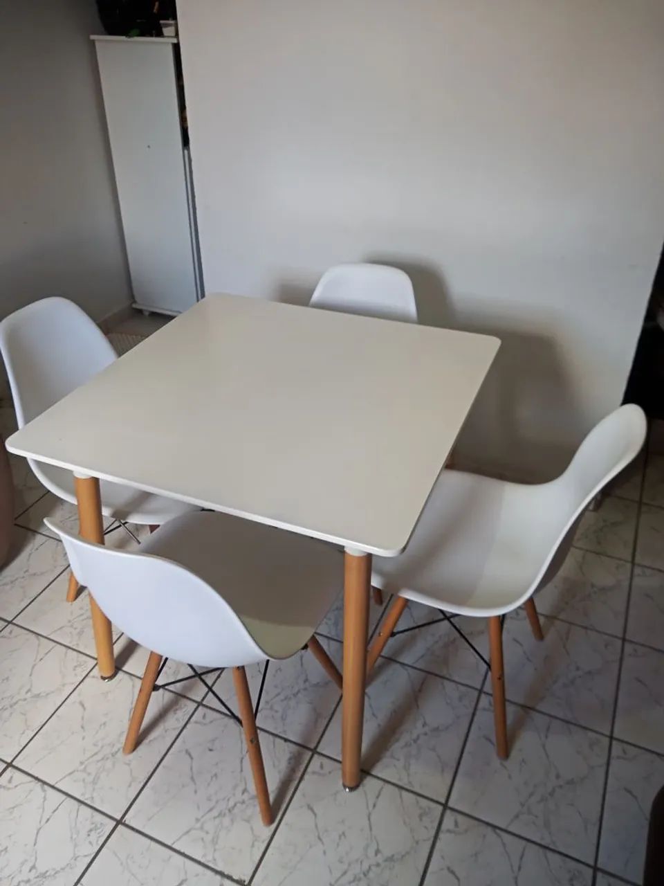 Mesa de Jantar Branca 4 Cadeiras - Foto 4