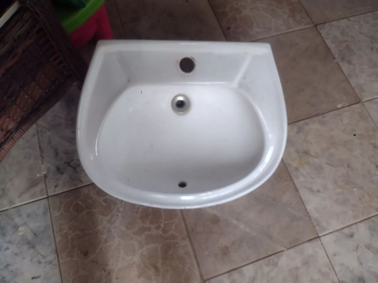 Pia pra banheiro ou lavabo