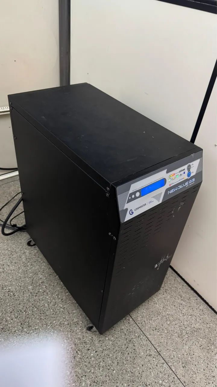 Nobreak Logmaster 5kva funcionando, baterias novas. 