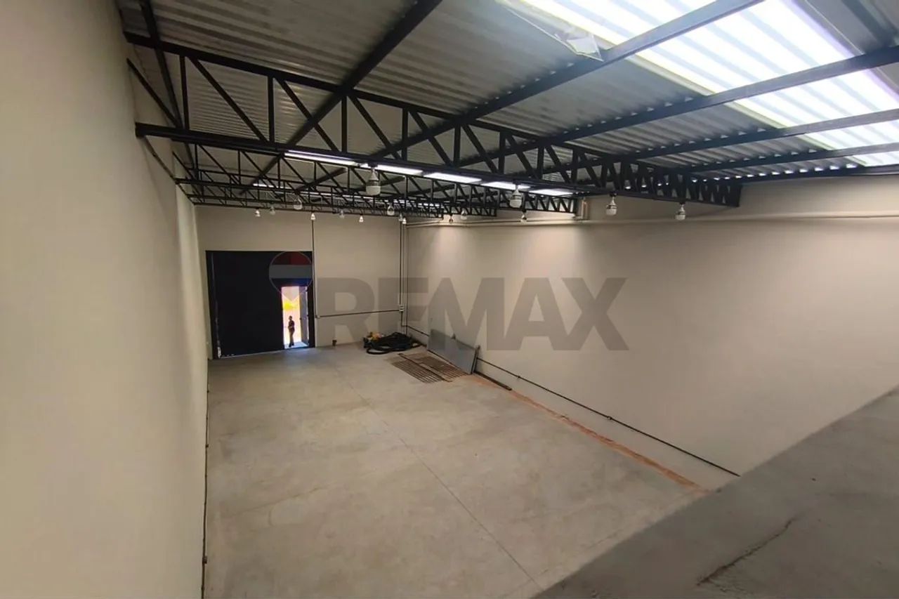 Galpão de 350m² com mesanino no Jd. Centenário - Foto 3