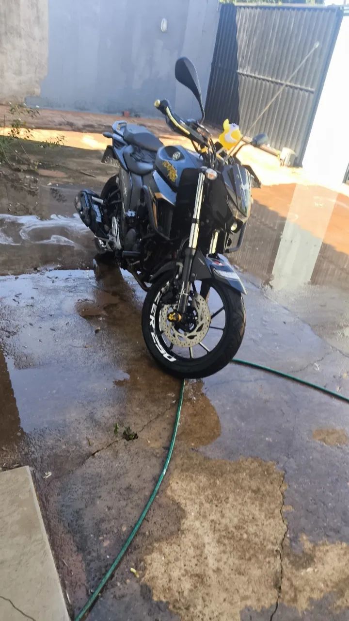 FZ25. 2024 - Foto 2