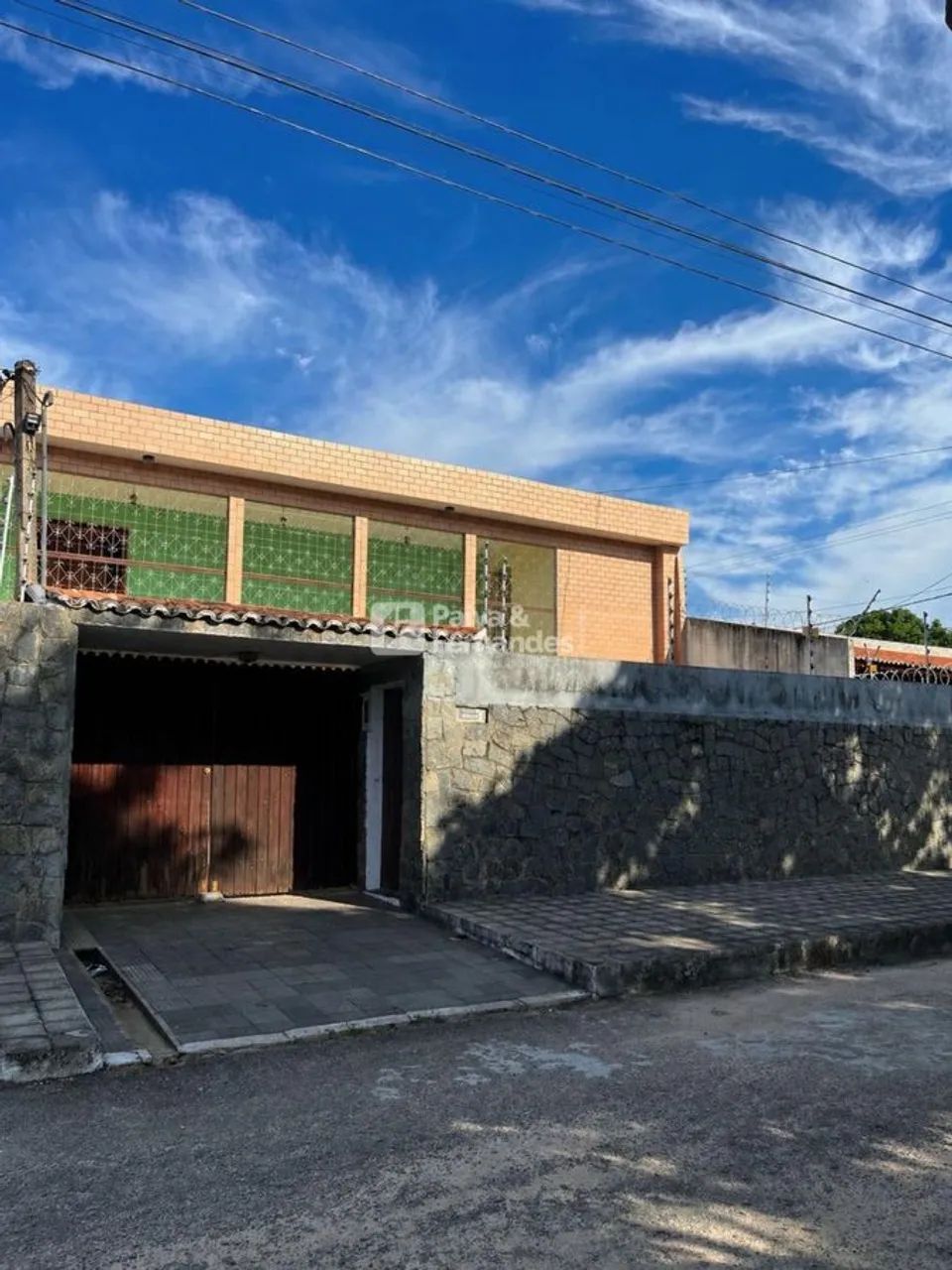CASA 4/4 - BAIRRO SATÉLITE