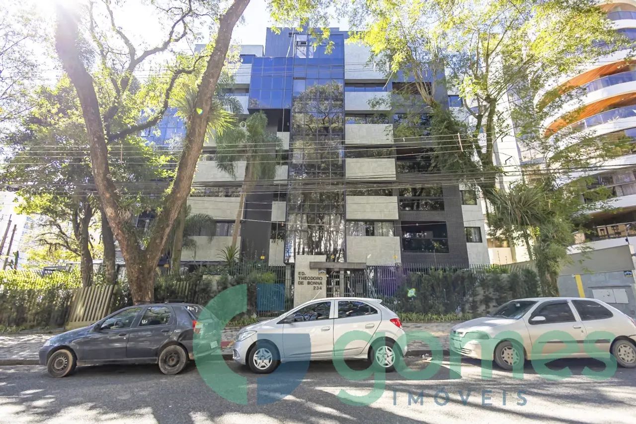 Apartamento com 3 dormitórios no Edifício Theodoro de Bona Cabral