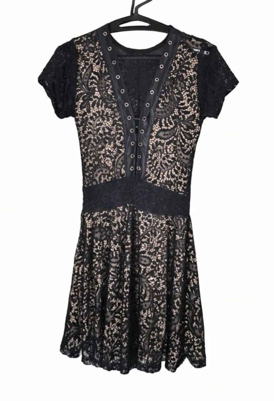 Vestido de renda