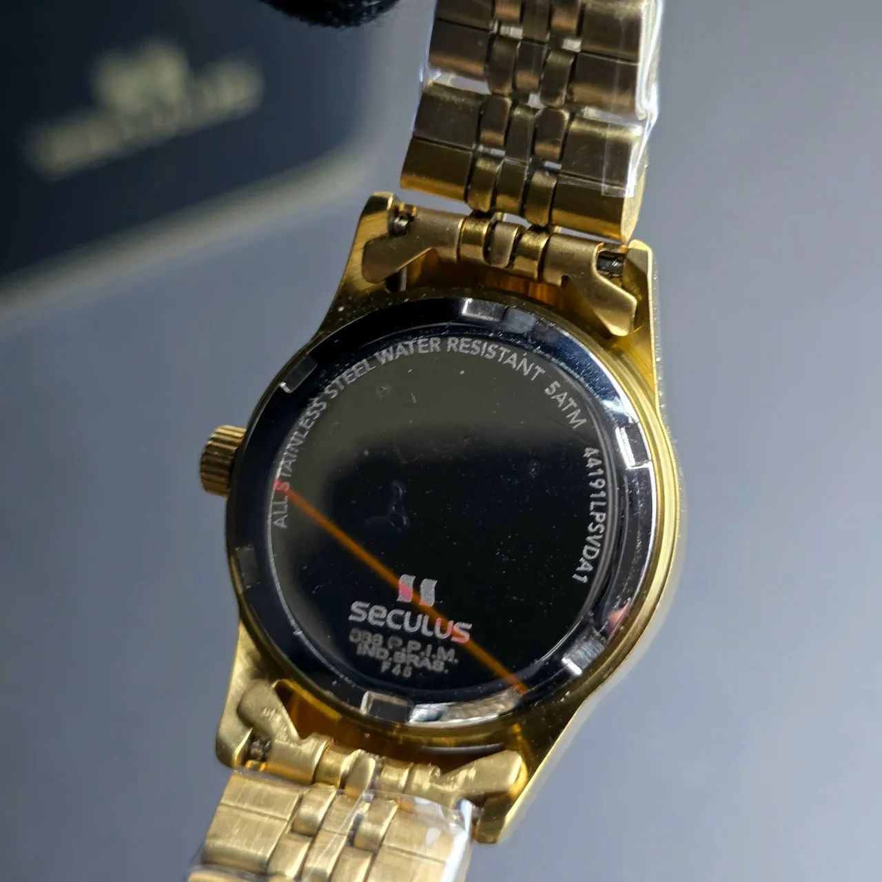 Relógio Seculus dourado feminino 25mm  - Foto 3