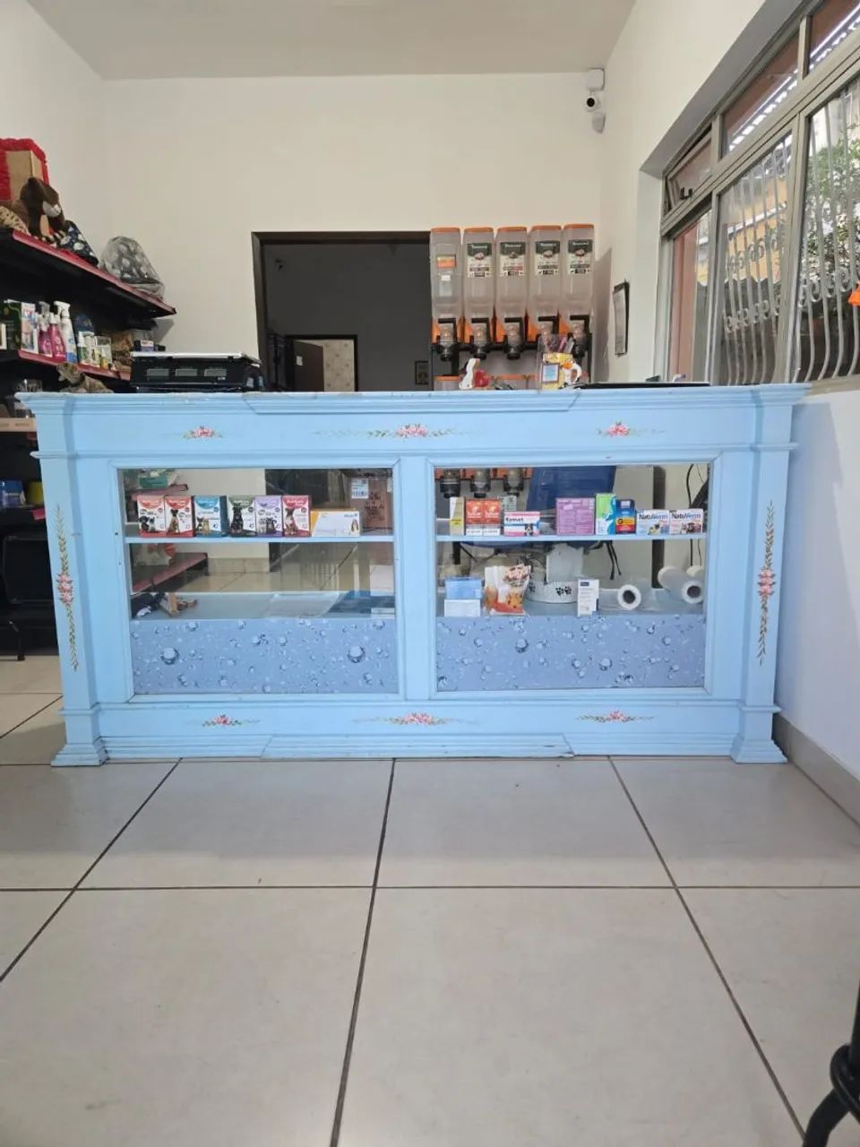 Vende-se lindo balcão 