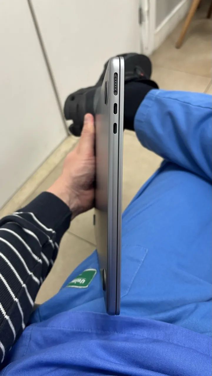 MAC BOOK AIR M3 8 GB de RAM e 256 GB SSD - Foto 4