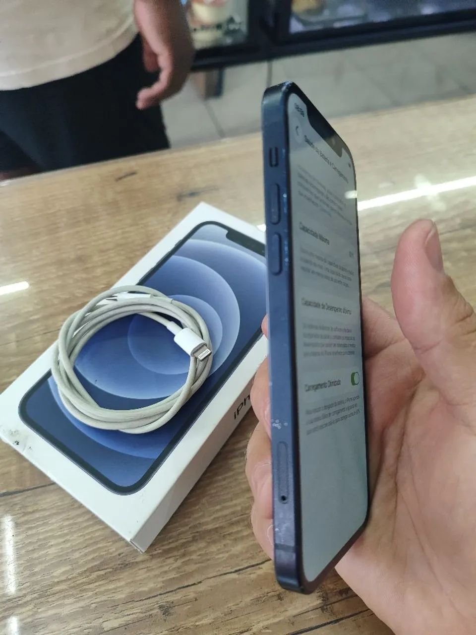 iPhone 12 - 64GB único Dono Perfeito - Celulares e Smartphones