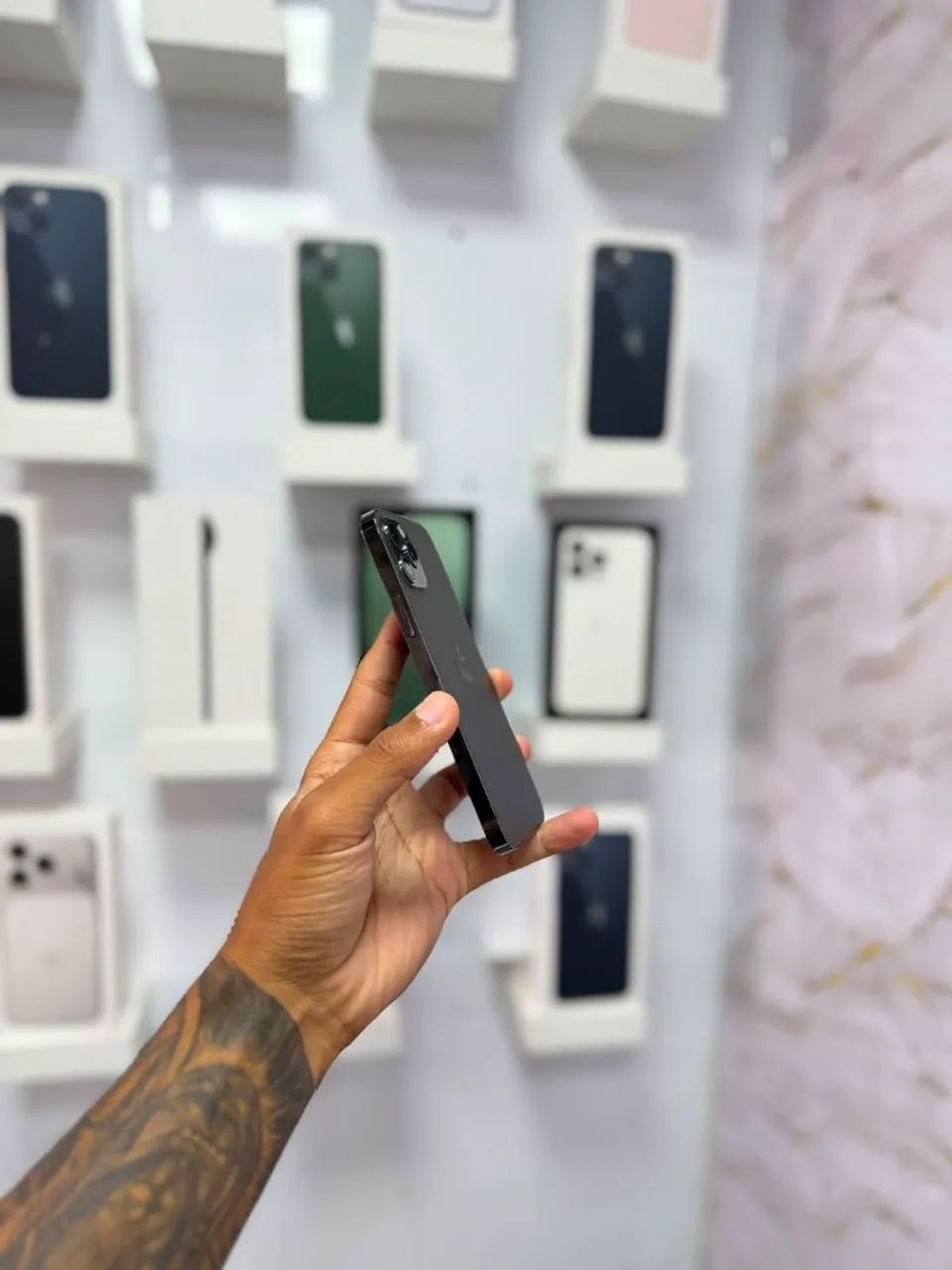 IPHONE 12 PRO 128GB<br>R$ 1.999 - Foto 2