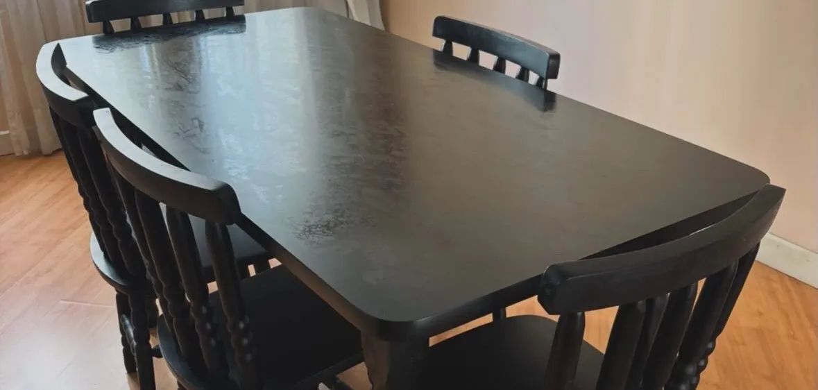 Mesa 6 cadeiras 