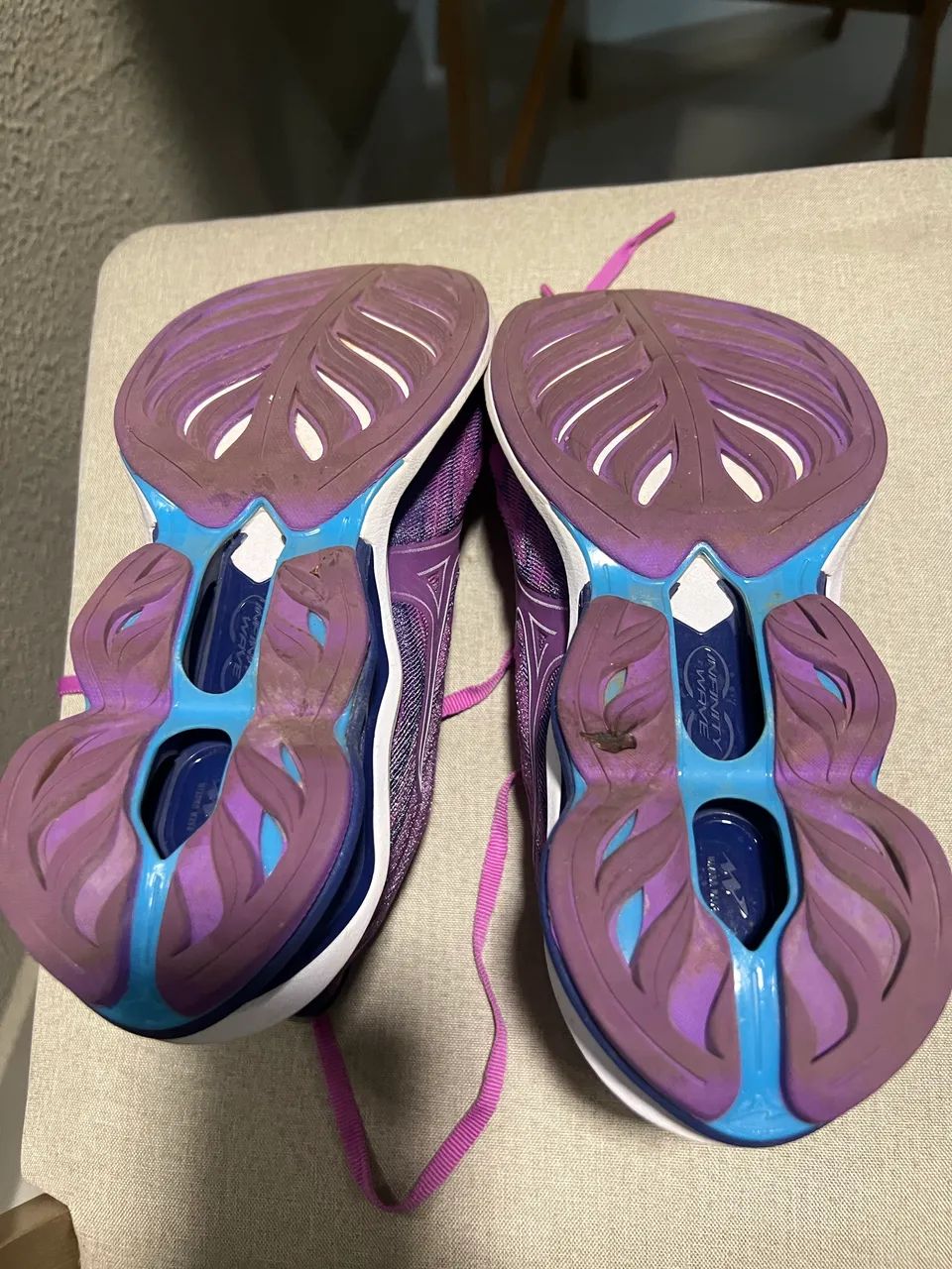Tênis Mizuno Wave Creation 25 - tamanho 37 - Foto 3
