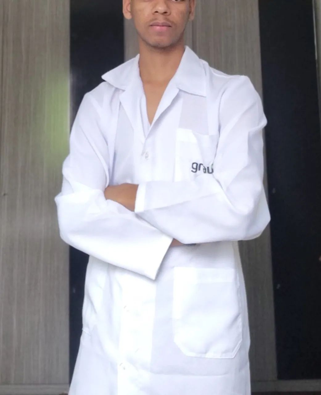 Jaleco Branco Tamanho G - Grau Técnico - Ótimo Estado - Foto 2