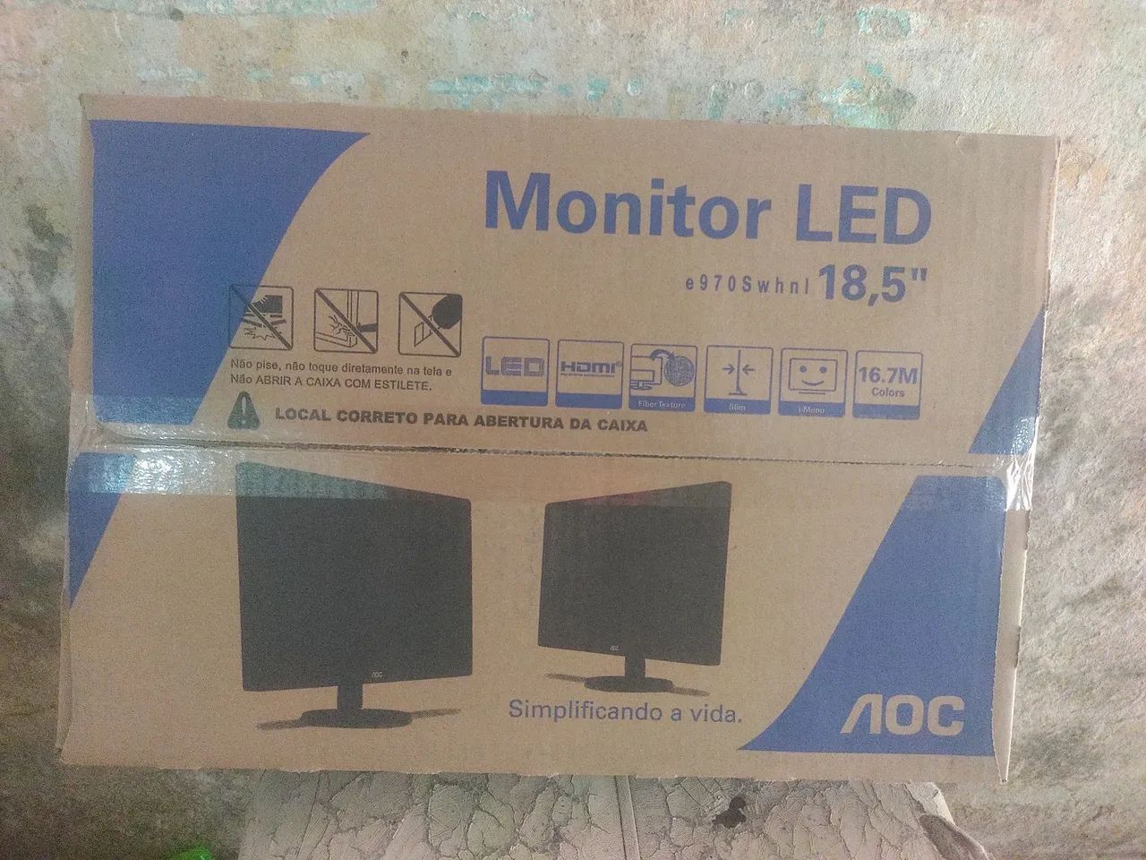 Monitor AOC 18.5led  meio polegadas novo na caixa testo na hora 