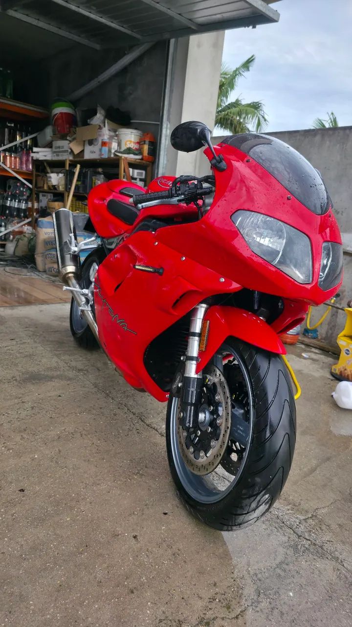 Triumph Daytona 955i ano 2006 baixa km - Foto 2