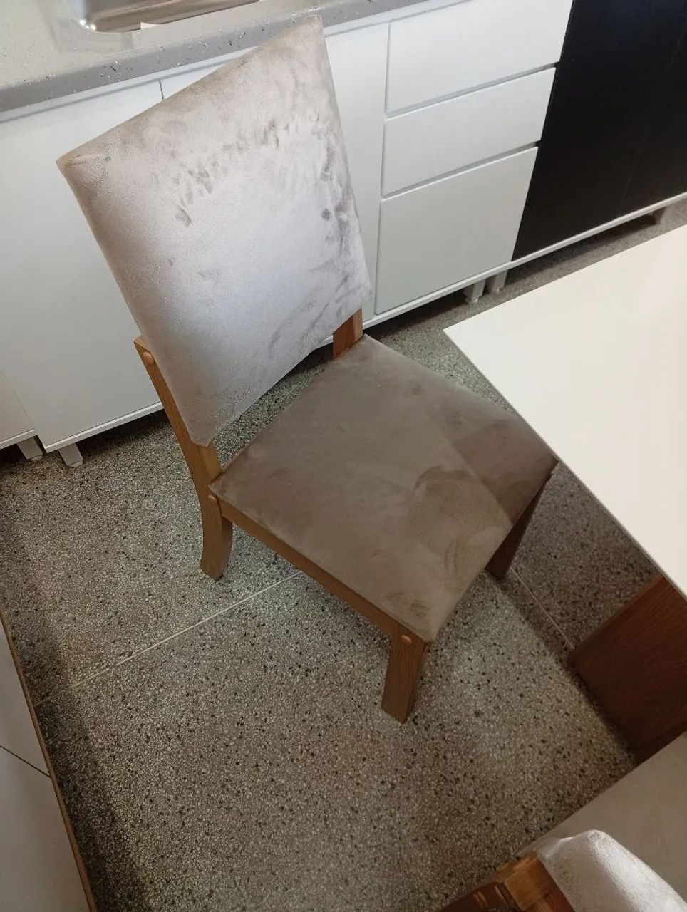 Mesa Dora Quadrada 4 cadeiras Milla - Foto 3