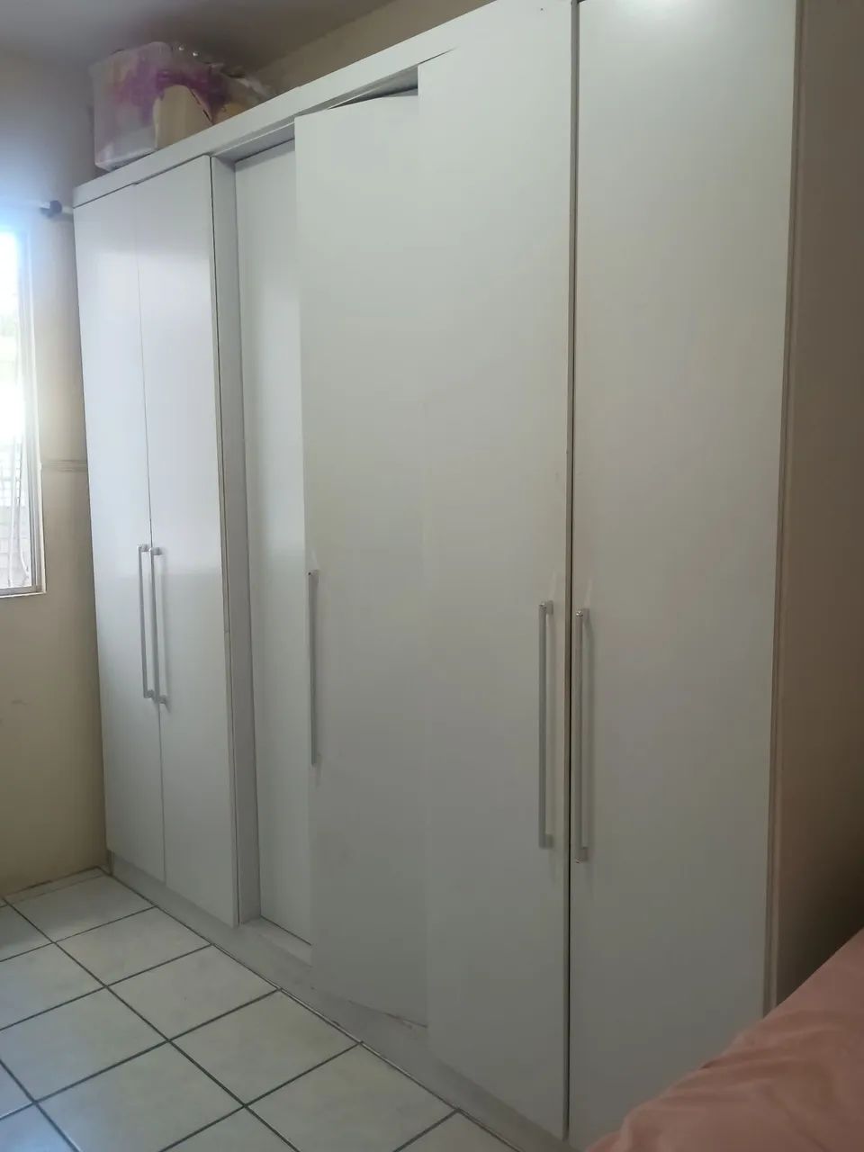 Guarda roupa 6 portas 