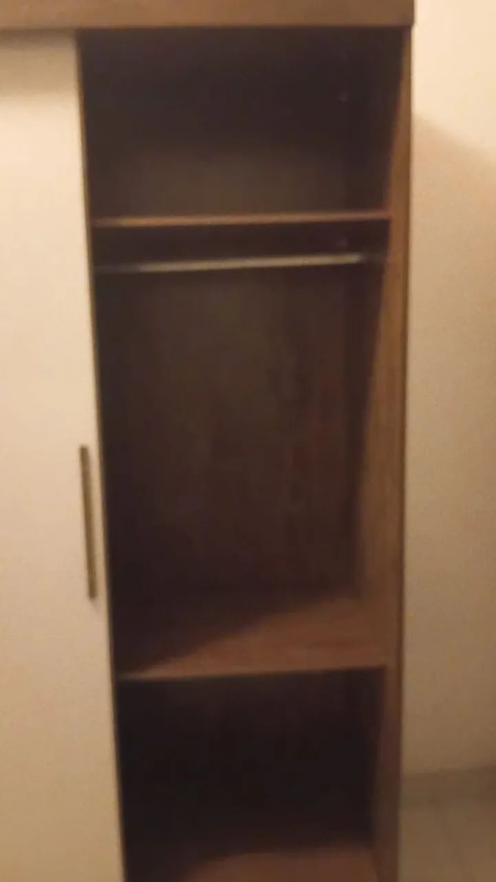 Guarda roupas(COM AVARIAS!!!) - Foto 2