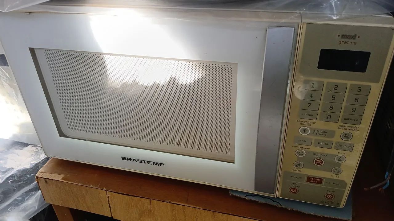 Microondas Brastemp maxx grill 3x s/ juros