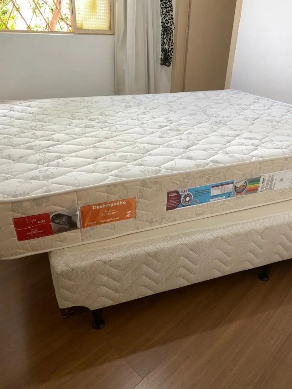 Cama Box casal em excelente estado - Foto 2