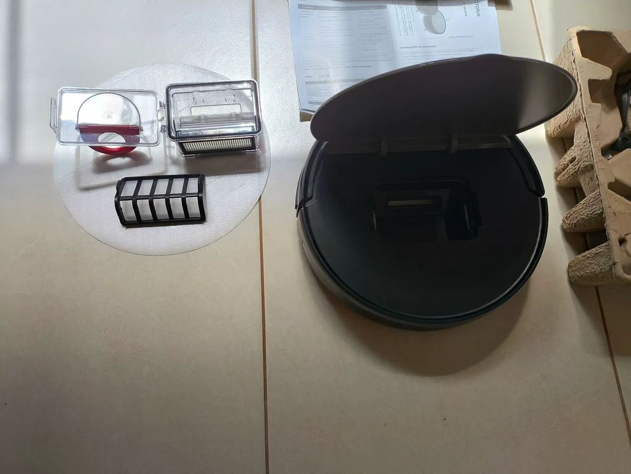 Oportunidade: Usado uma vez. Robô Aspirador Electrolux ERB20 -  Vídeo na descrição  - Foto 6