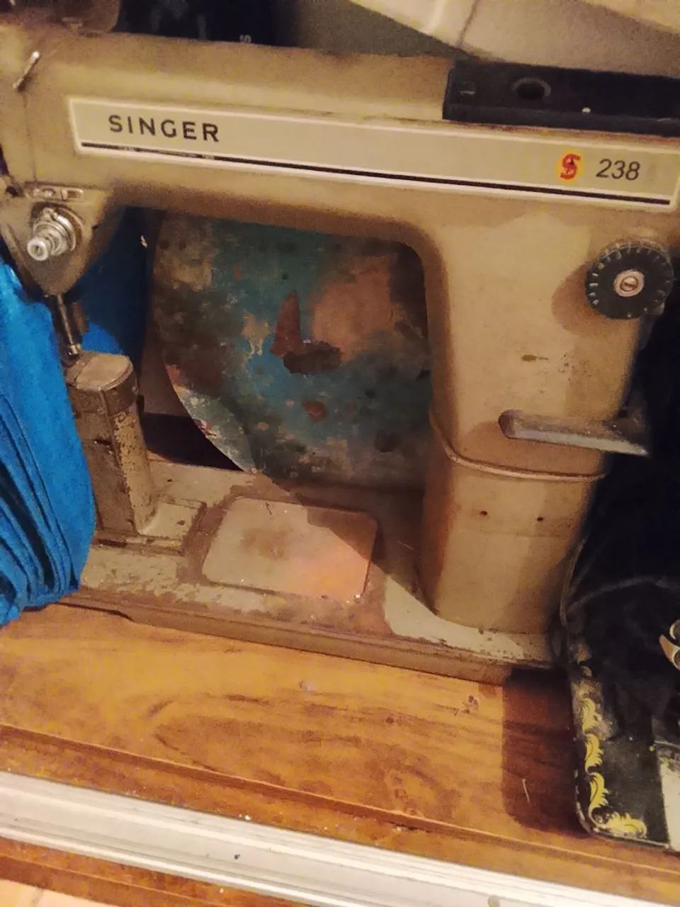 Máquinas de costura industrial e sem industrial  - Foto 2