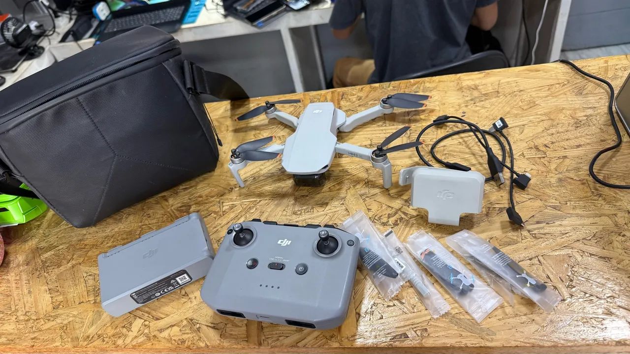 DRONE DJI 2 MINI COMBO  - Foto 2