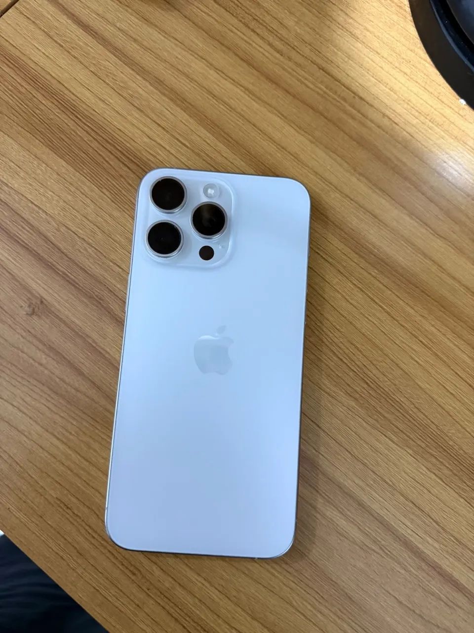iPhone 15 Pro max apenas 1detalhe