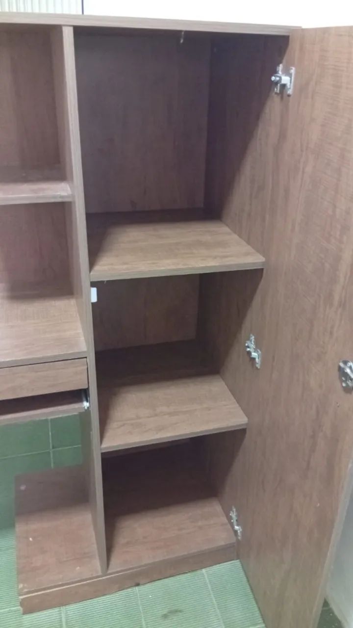 Escrivaninha/mesa com armário  - Foto 4