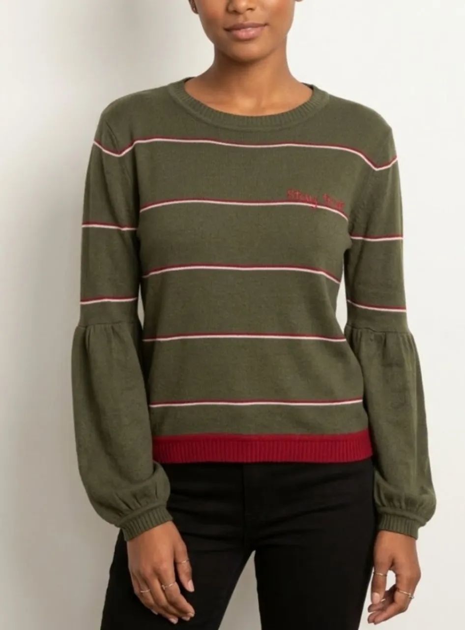 blusa em tricô mangas diferenciada