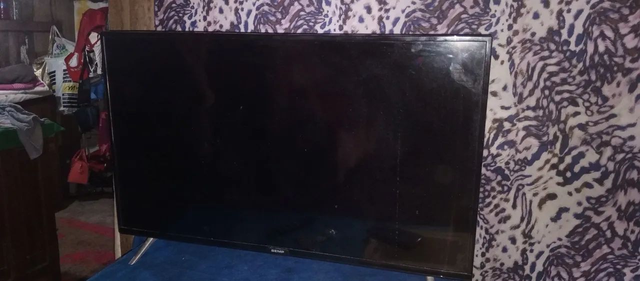 Olá estou vendendo uma televisão semp  - Foto 2
