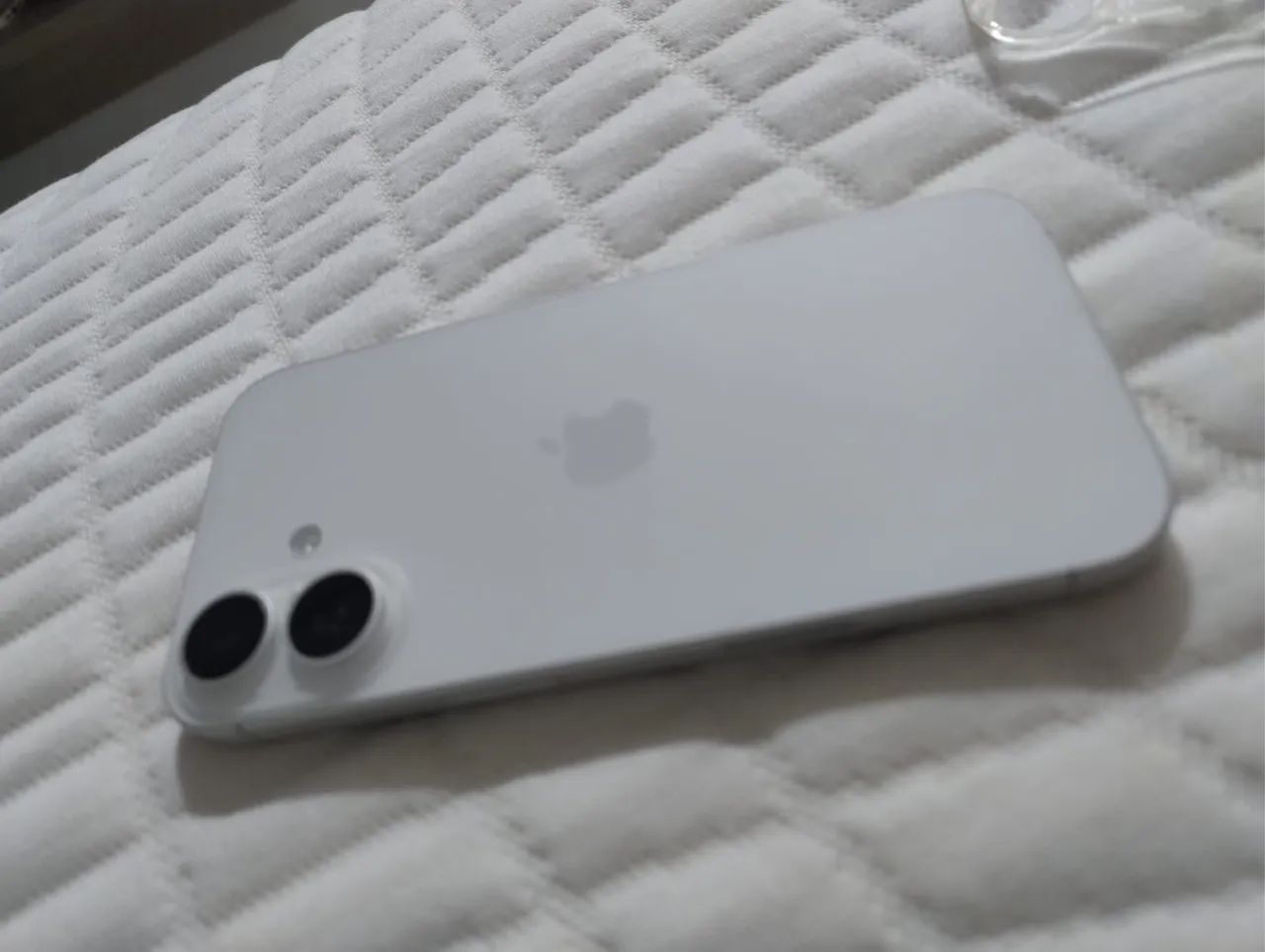 iphone 16 impecável 
