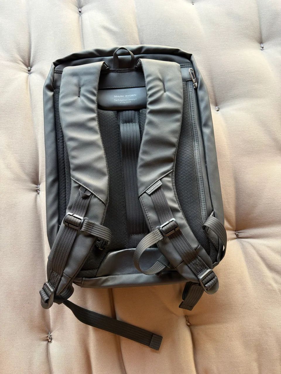 Mochila Impermeável Mark Ryden Original - Foto 2