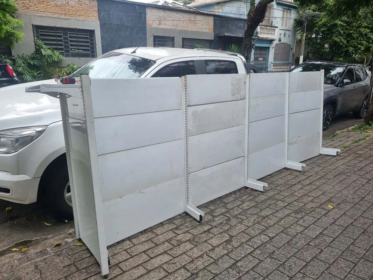 Gôndolas de metal