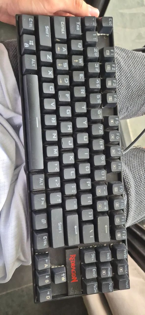Teclado mecânico 60% switch azul Red Dragon - Foto 2