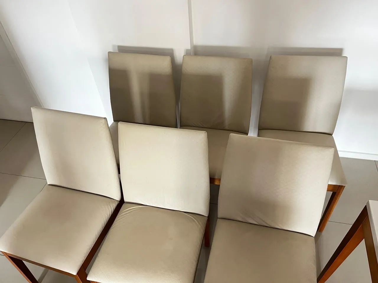 Conjunto 6 cadeiras em bom estado, usadas 
