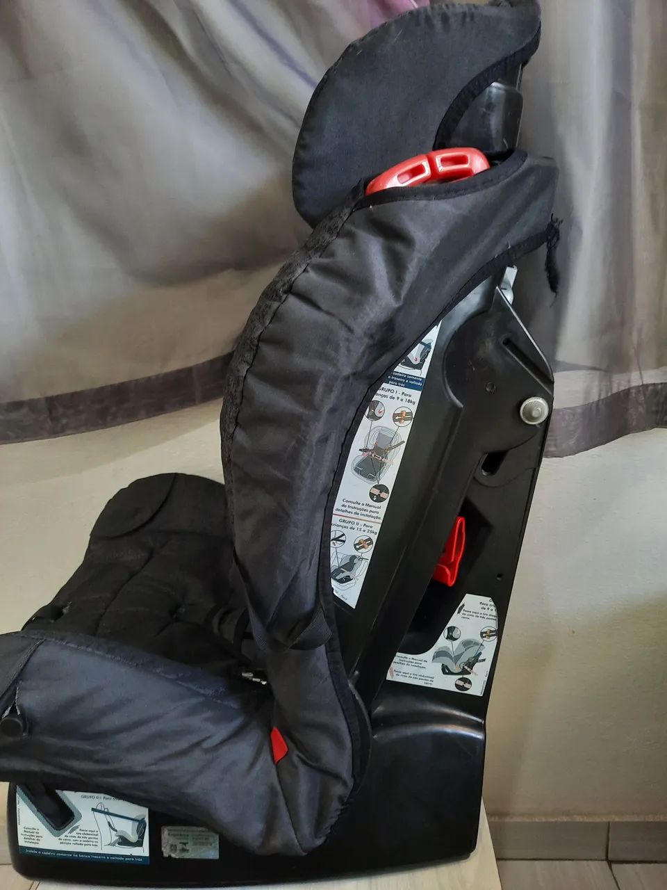Cadeira para Carro Burigotto Matrix Evolution (0 a 25kg) - Bem Conservada - Foto 4