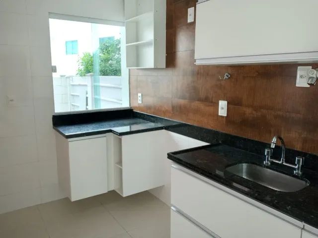 2 quartos suite sacada condomínio Itaipu - Foto 3