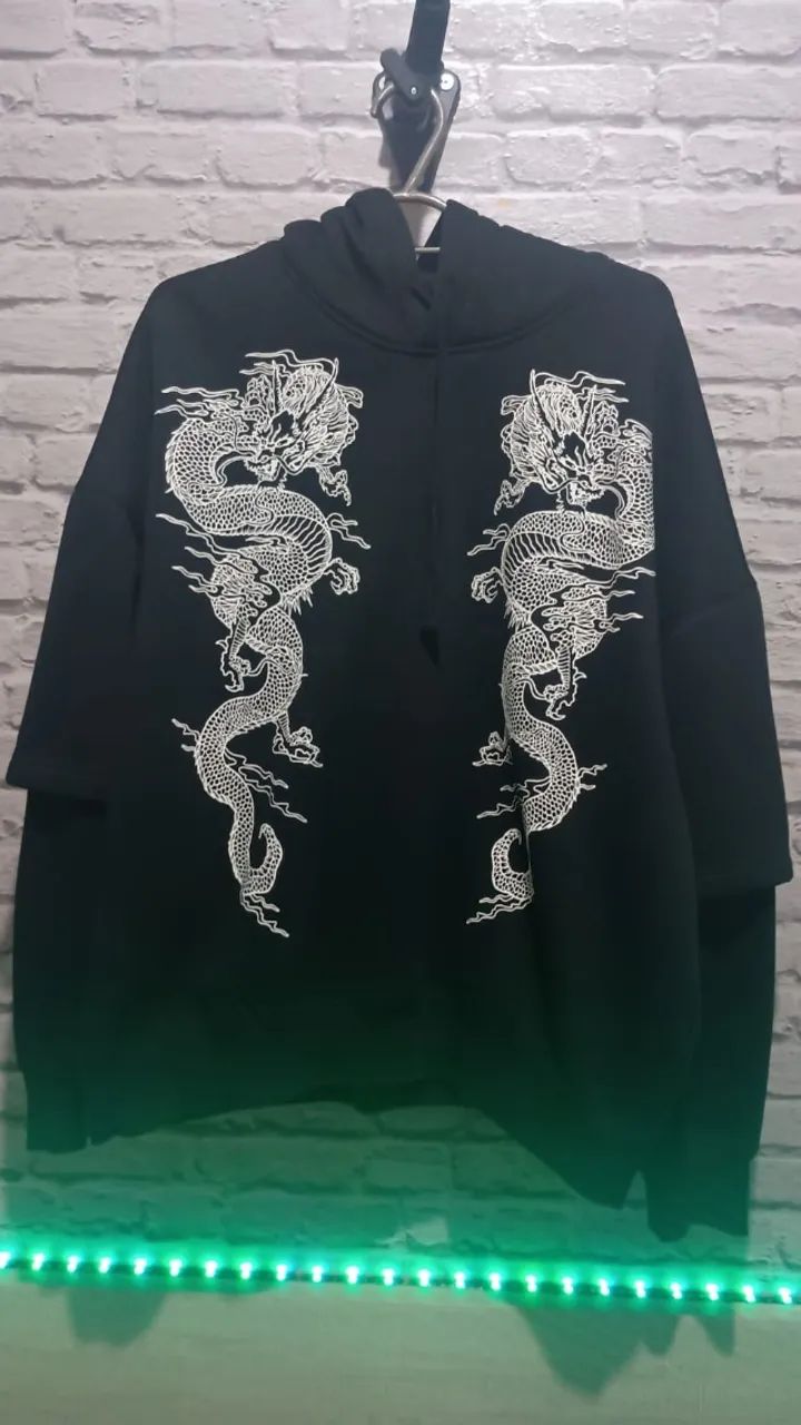 Moletom preto dragão