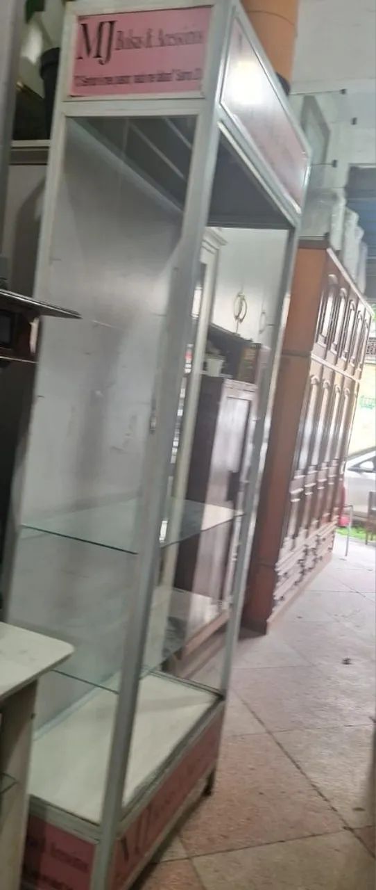 Vitrine com avaria   - Foto 2