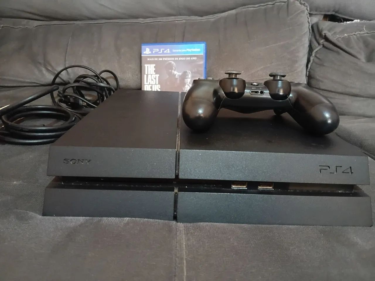 PS4 FAT+1 JOGO
