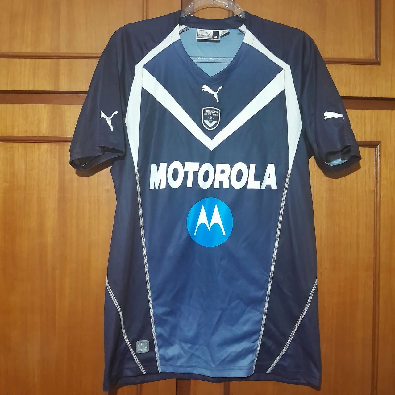 Camisa bordeaux oficial M.