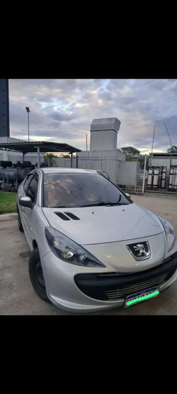 Peugeot 207 SEDAN PASSION XR 1.4 FLEX 8V 4P 2011