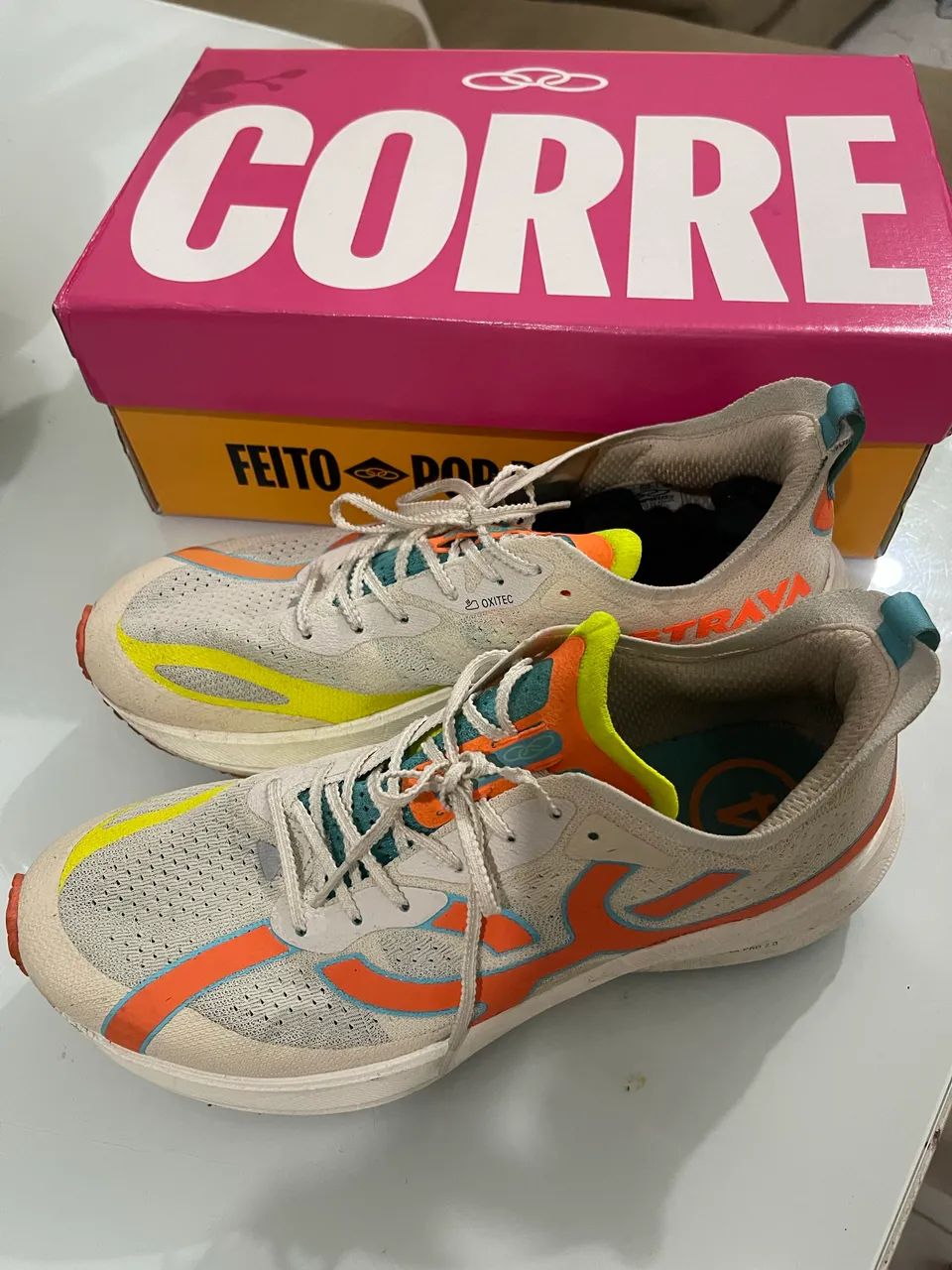 Tênis corre 4 Strava 