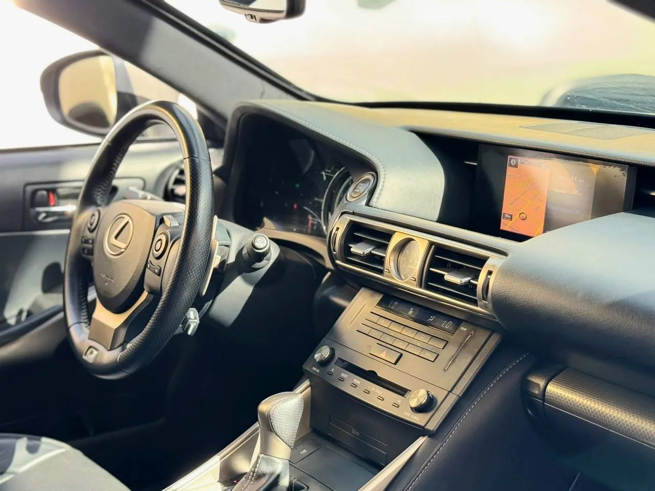 Lexus IS-250 F Sport 2.5 24V 208cv Aut., foto 8 de 14