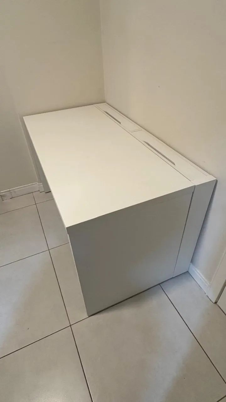 Mesa escritório e canaleta 135cm
