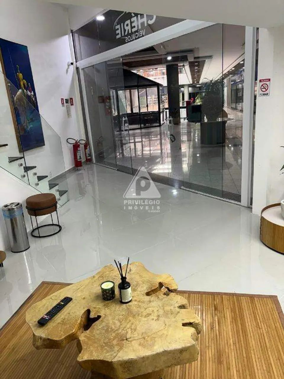 SALA COMERCIAL REFORMADA E SEMI MOBILIADA NO BARRA POINT SHOPPING - Foto 2